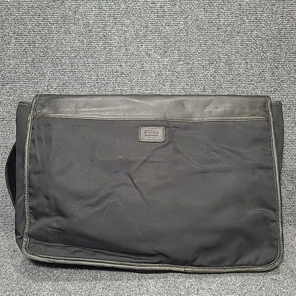 Coach vtg black